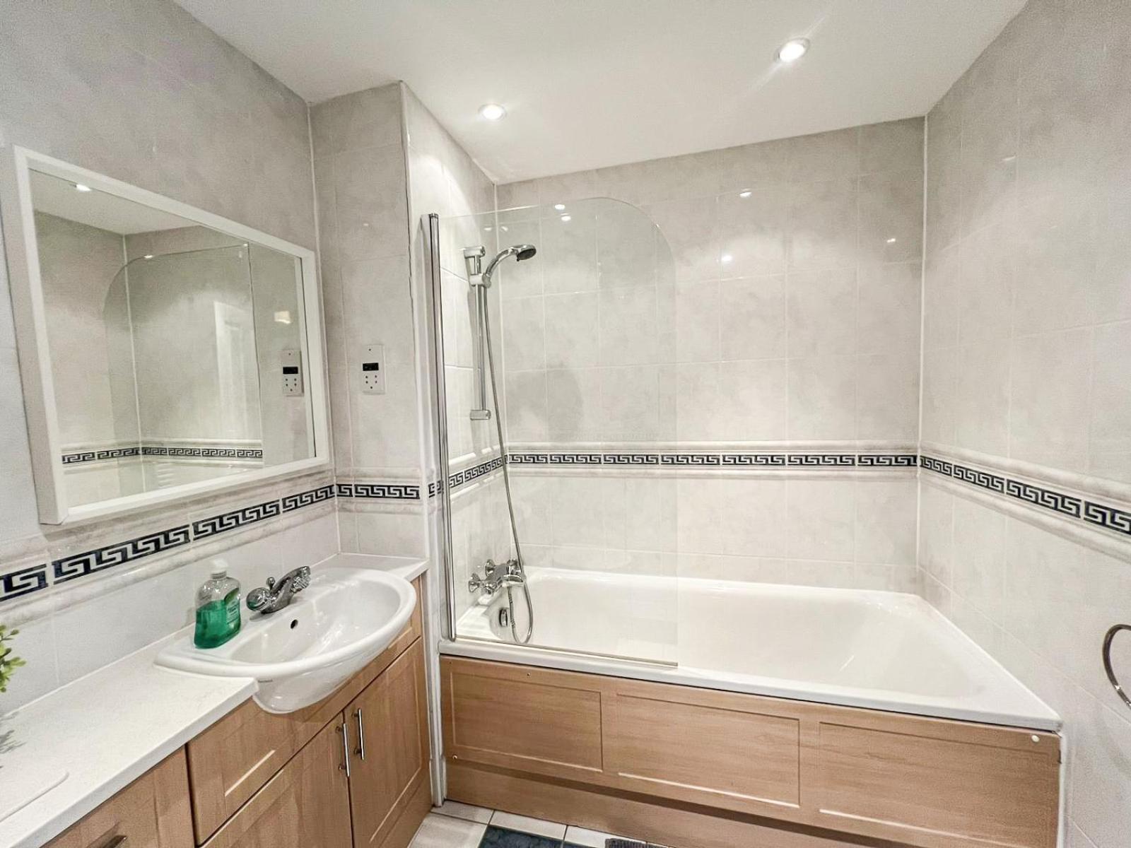 Apartment Borough 3-bedroom With Clear View At The Shard
